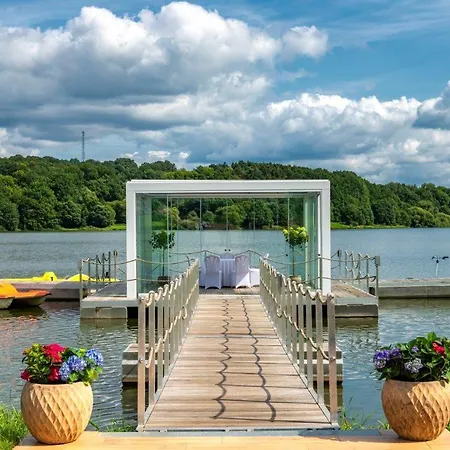 酒店 Lakeside Michaela 4*