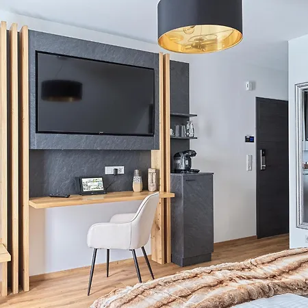 Hotel Lakeside Michaela