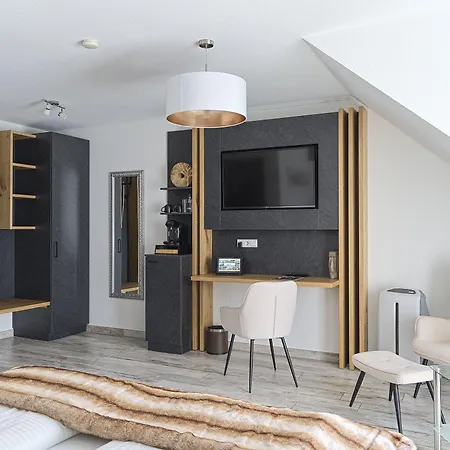 酒店 Lakeside Michaela