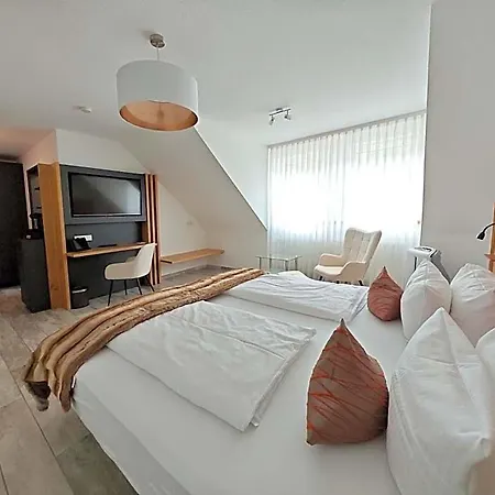 Hotel Lakeside Michaela 4*