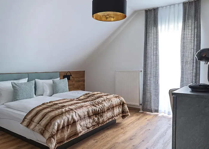 Hotel Lakeside Michaela 4*