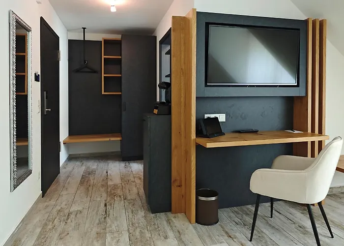 Lakeside Michaela 4*