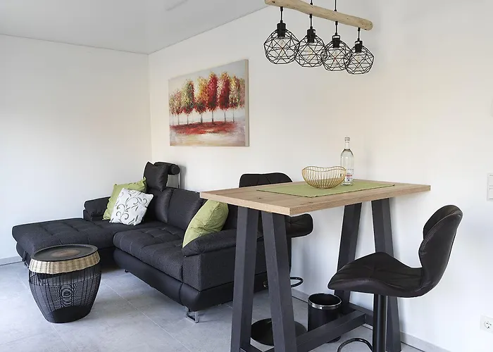 Lakeside Michaela Hotel