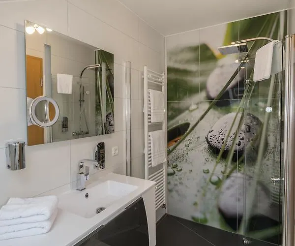 Lakeside Michaela 4* Antrifttal